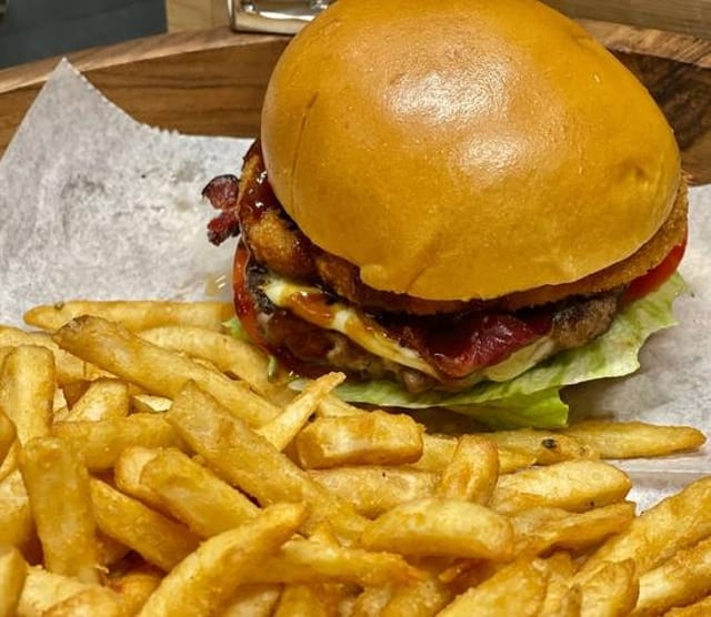 Pizza Burger.
