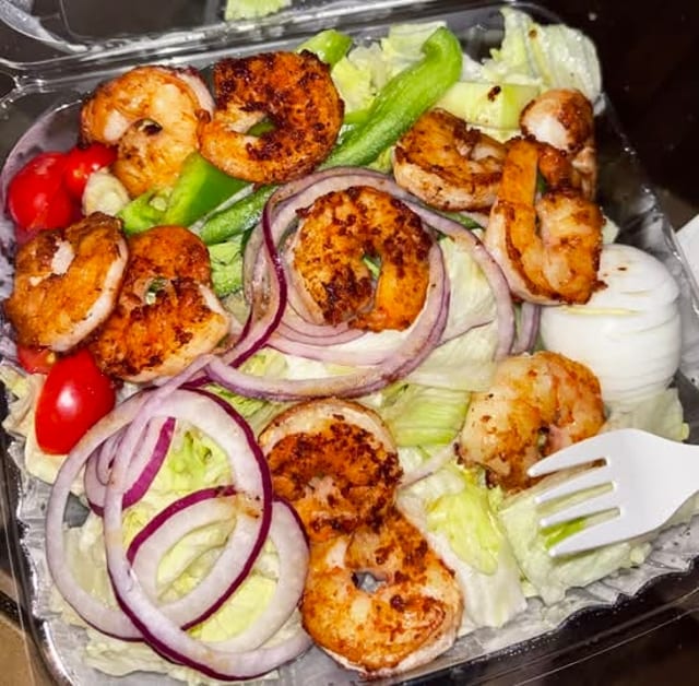 Grilled shimps salad.