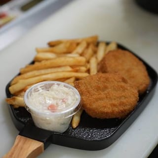 Crab cakes (2)