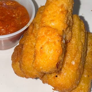 Mozzarella sticks (6)